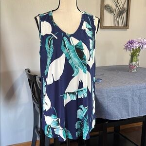 Wneedu Women’s XL Floral Lightweight Tank Top